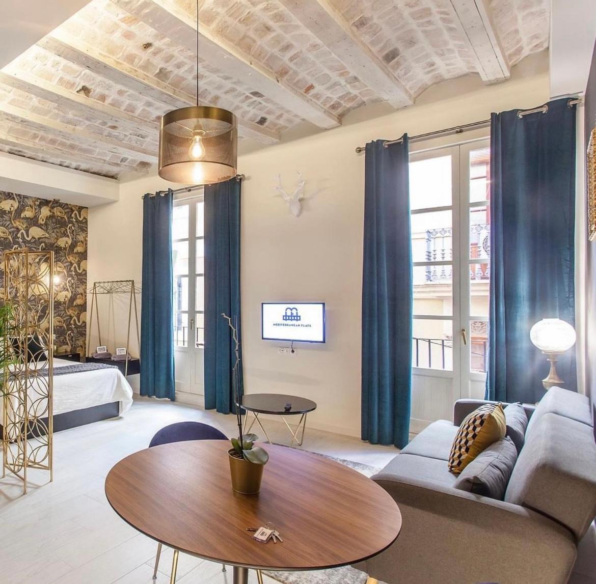 Mediterranean Flats Plaza Redonda Валенсия Екстериор снимка